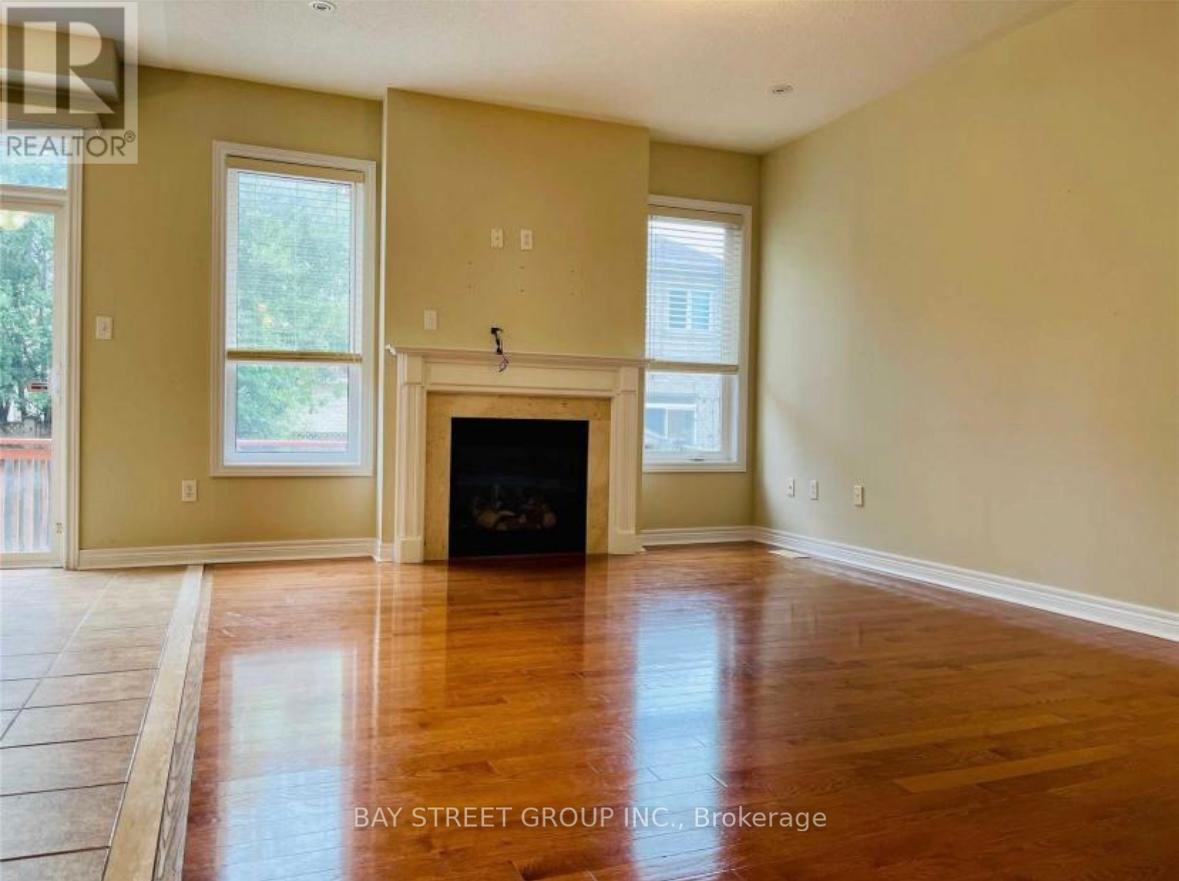 78 Pillar Rock Crescent, Markham (Victoria Manor-Jennings Gate), Ontario  L6C 3H8 - Photo 5 - N12683590