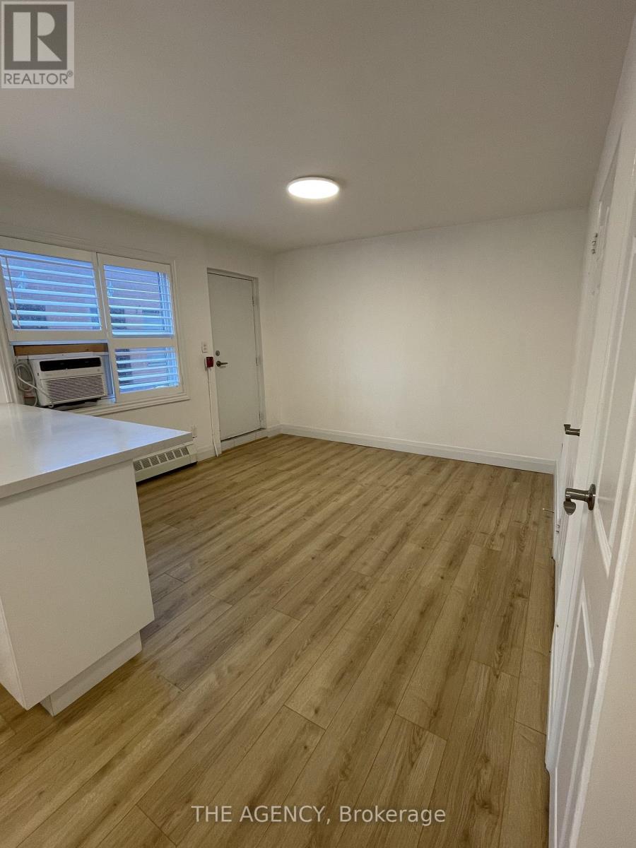 2 - 2940 Dundas Street W, Toronto, Ontario  M6P 1Y8 - Photo 4 - W12682552