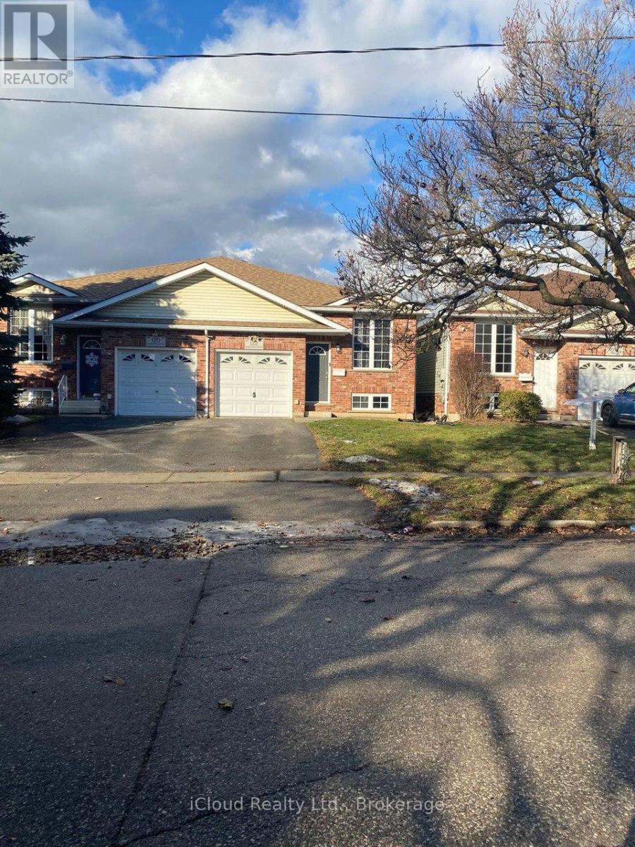 122 Marlborough Street, Brantford, Ontario  N3S 7Y2 - Photo 3 - X12647452