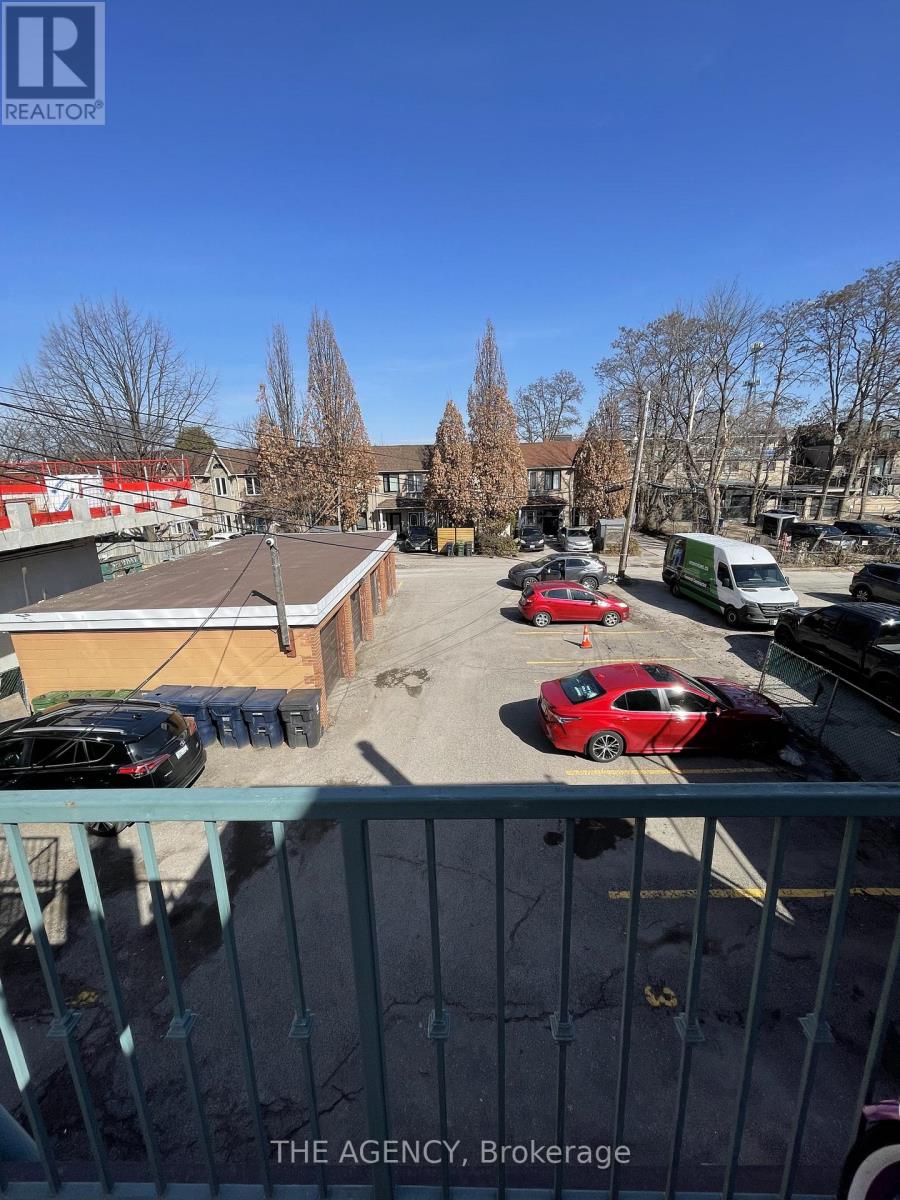 2 - 2940 Dundas Street W, Toronto, Ontario  M6P 1Y8 - Photo 20 - W12682552