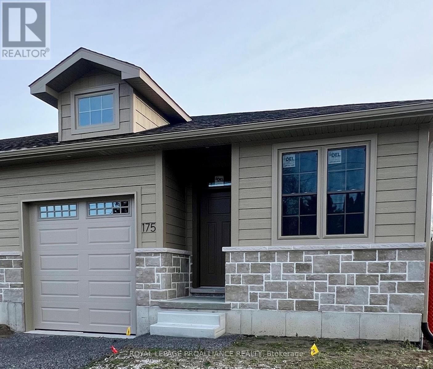 175 Pomeroy Avenue, Tweed, Ontario  K0K 3J0 - Photo 4 - X12587032