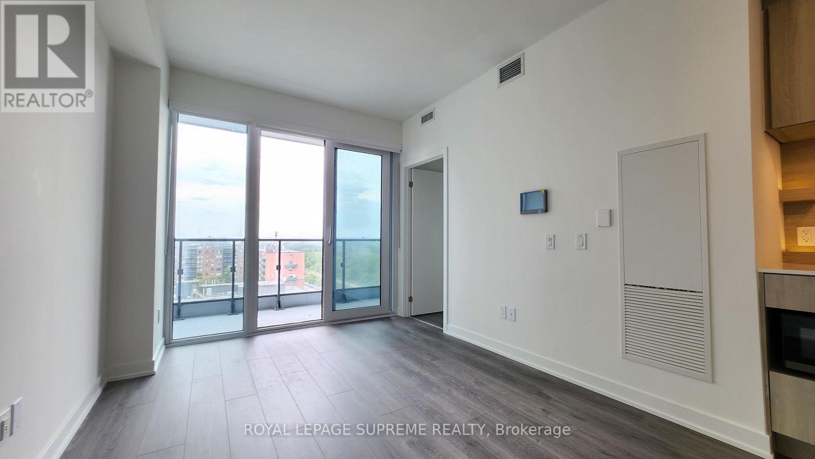 1212 - 28 Ann Street, Mississauga, Ontario  L5G 0E1 - Photo 7 - W12683604