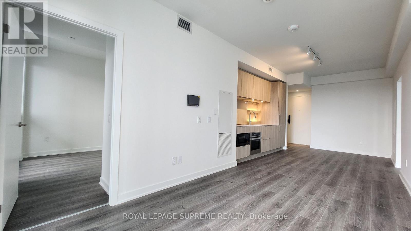 1212 - 28 Ann Street, Mississauga, Ontario  L5G 0E1 - Photo 9 - W12683604