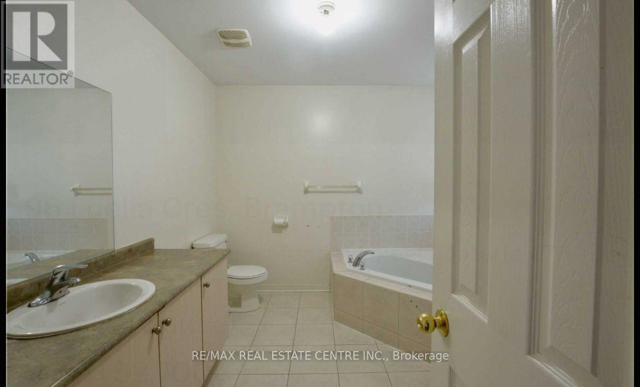 96 Luella Crescent, Brampton, Ontario  L7A 3H5 - Photo 11 - W12683610