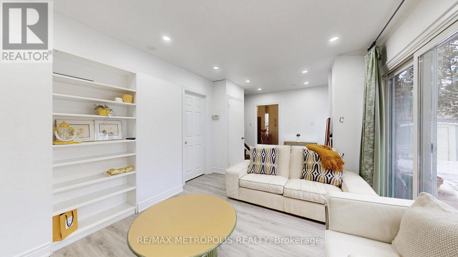 1 - 30 Sentinel Road, Toronto, Ontario  M3M 2Y8 - Photo 10 - W12683624