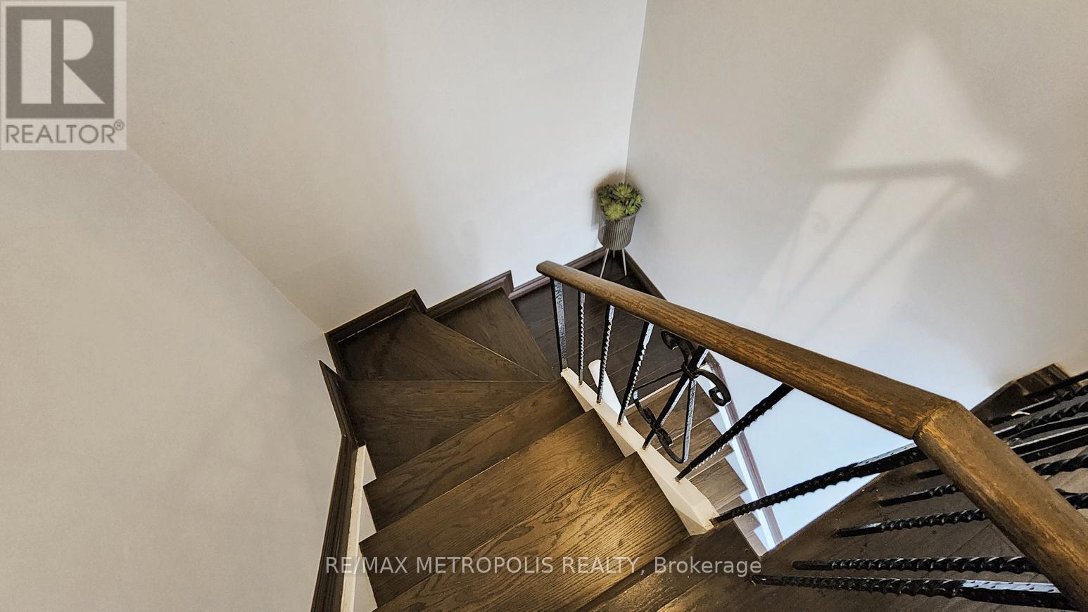 1 - 30 Sentinel Road, Toronto, Ontario  M3M 2Y8 - Photo 21 - W12683624