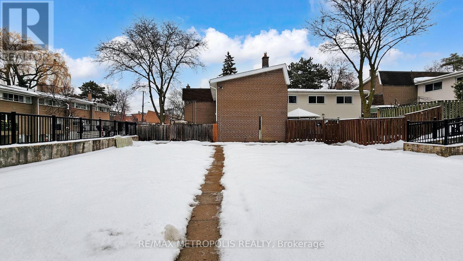 1 - 30 Sentinel Road, Toronto, Ontario  M3M 2Y8 - Photo 47 - W12683624