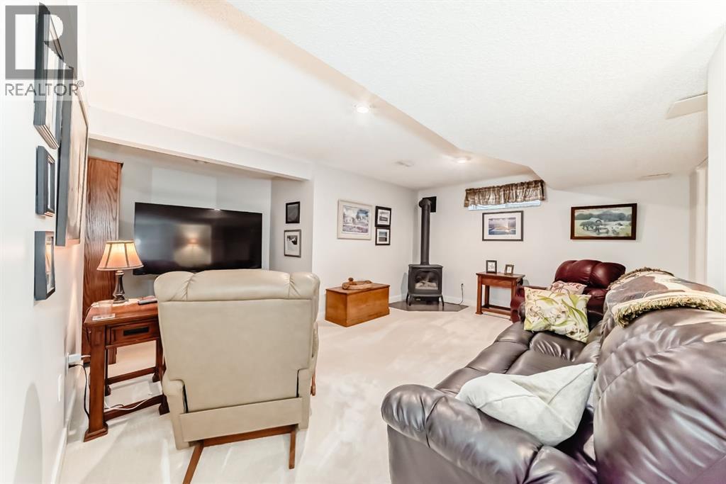 83 Gleneagles Close, Cochrane, Alberta  T4C 1N7 - Photo 28 - A2247151