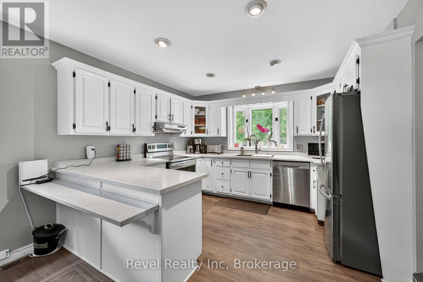 6 Bayside Road, Tiny, Ontario  L9M 0H8 - Photo 8 - S12661076