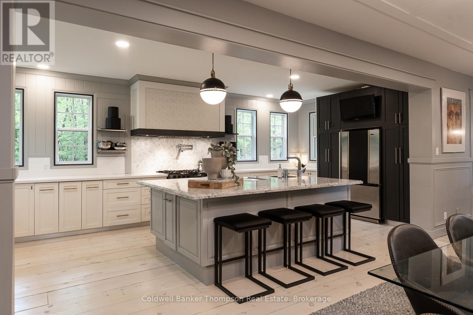 39 Deerfoot Trail, Huntsville, Ontario P1H 0A6 - Photo 8 - X12401970