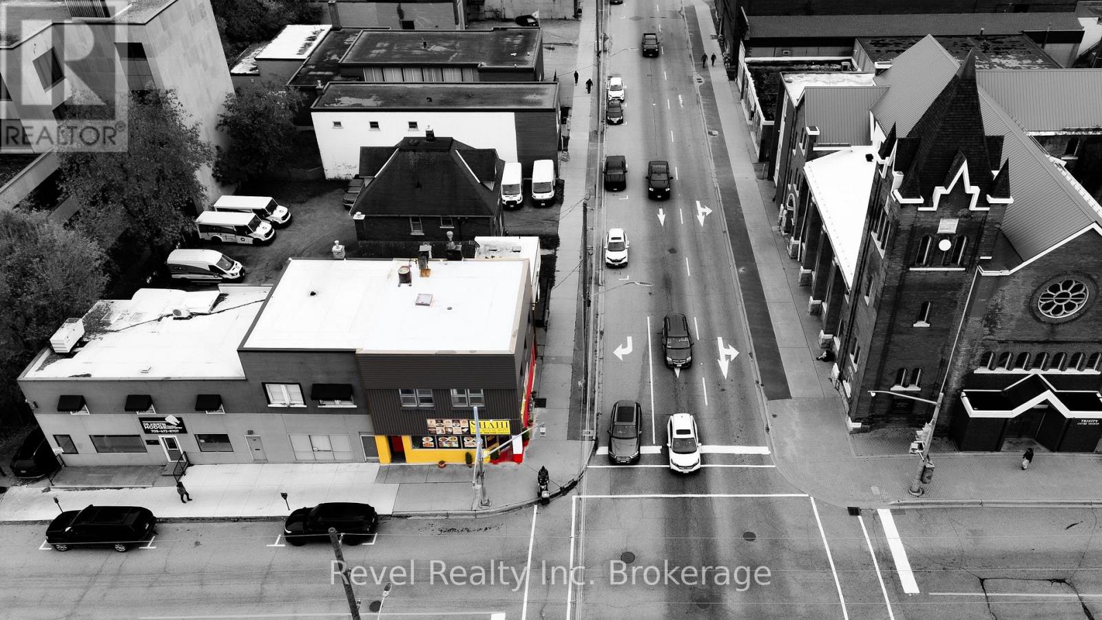 407 Ferguson Street, North Bay (Central), Ontario  P1B 1X3 - Photo 3 - X12683688