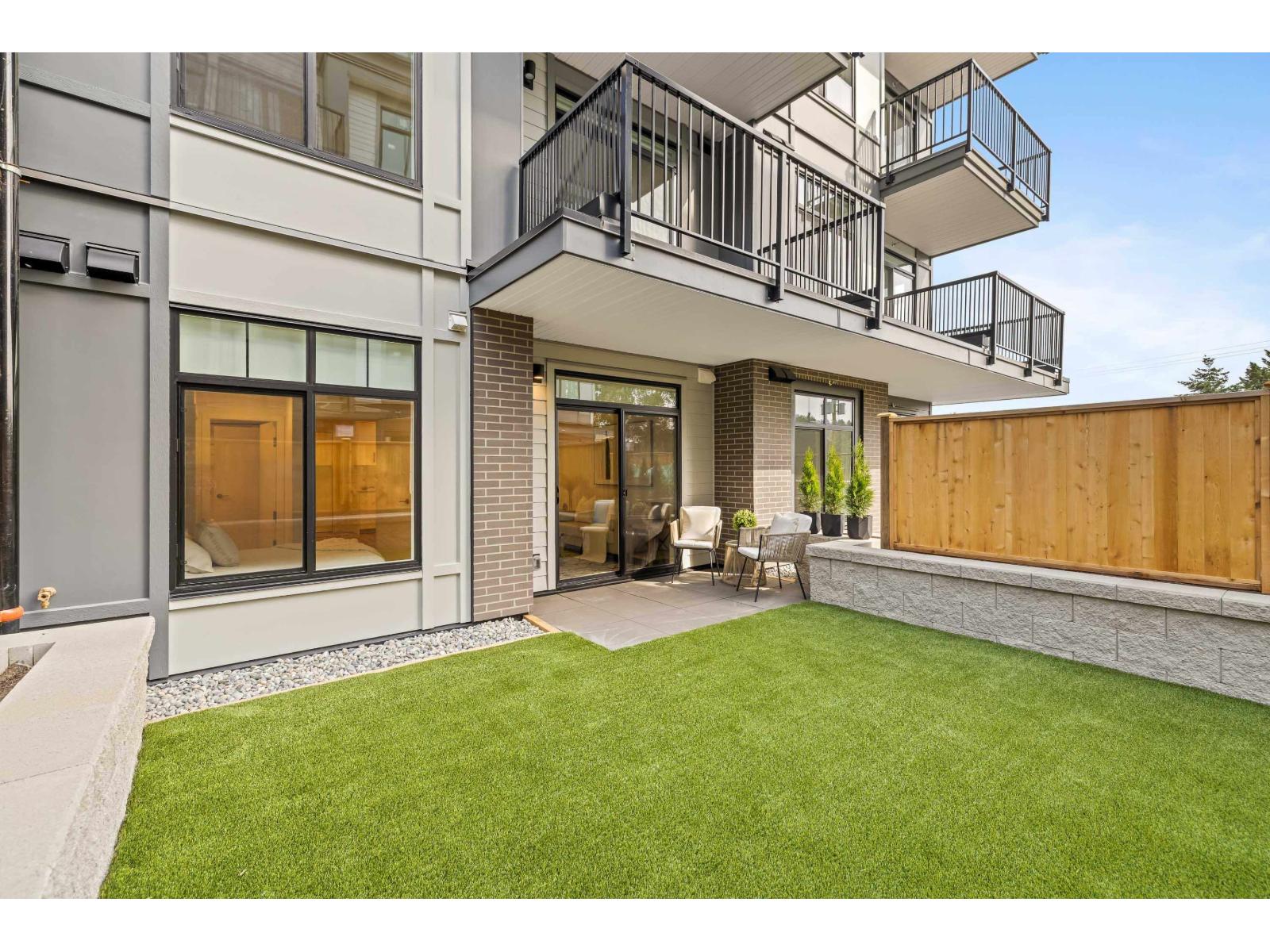 209 33816 SOUTH FRASER WAY, Abbotsford, British Columbia