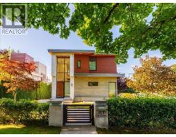 3011 W 27TH AVENUE, Vancouver, British Columbia