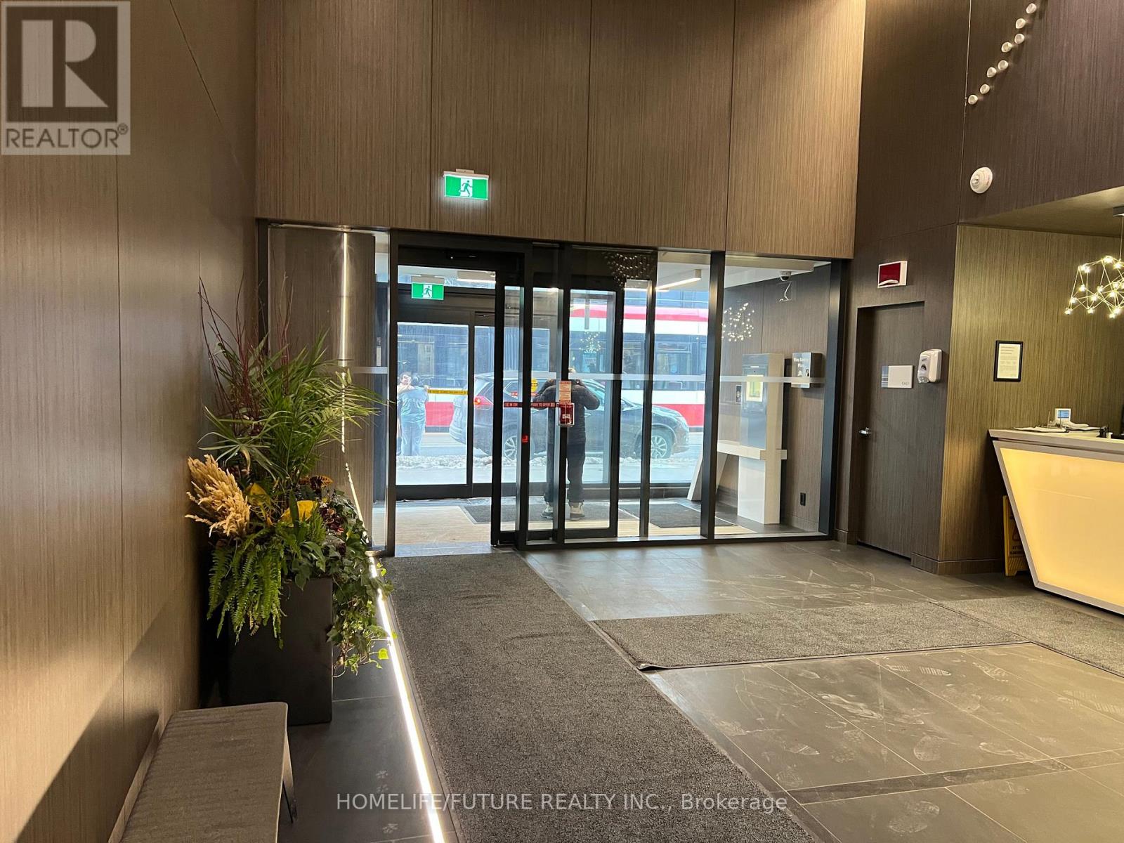 1910 - 181 Dundas Street E, Toronto, Ontario  M5A 1Z4 - Photo 3 - C12682212