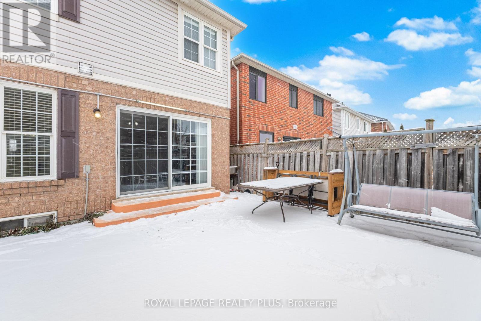 387 Brisdale Drive, Brampton, Ontario  L7A 3K7 - Photo 36 - W12682804