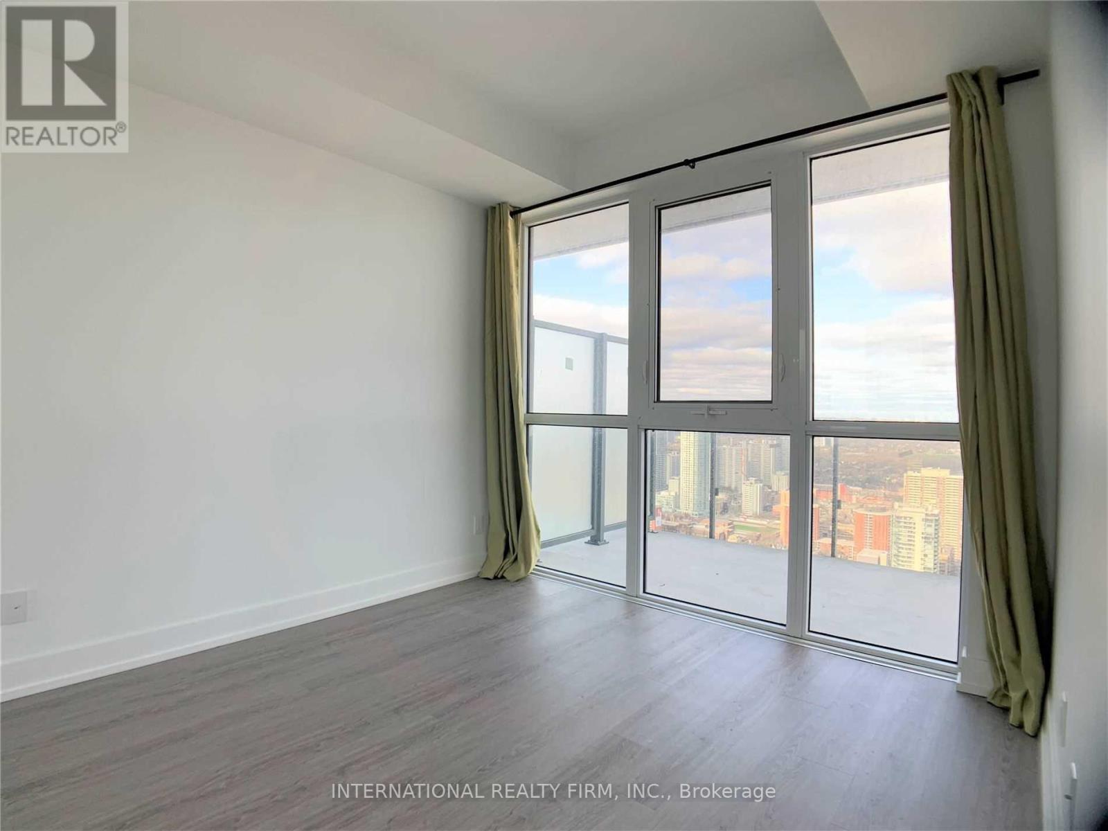 4806 - 7 Grenville Street, Toronto, Ontario  M4Y 1A1 - Photo 11 - C12683706