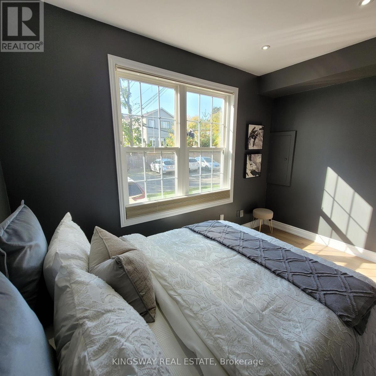 74b Coxwell Avenue, Toronto, Ontario  M4L 3A7 - Photo 28 - E12683638