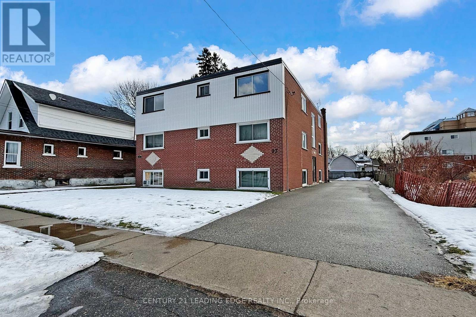 6 - 97 Elgin Street W, Oshawa (O'neill), Ontario  L1G 1S5 - Photo 3 - E12683652