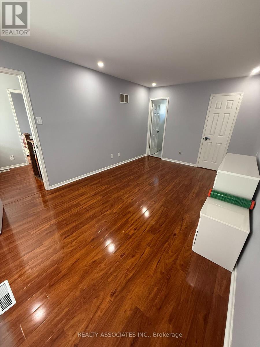 6 Harbord Crescent, Ajax, Ontario  L1S 4E1 - Photo 12 - E12683692