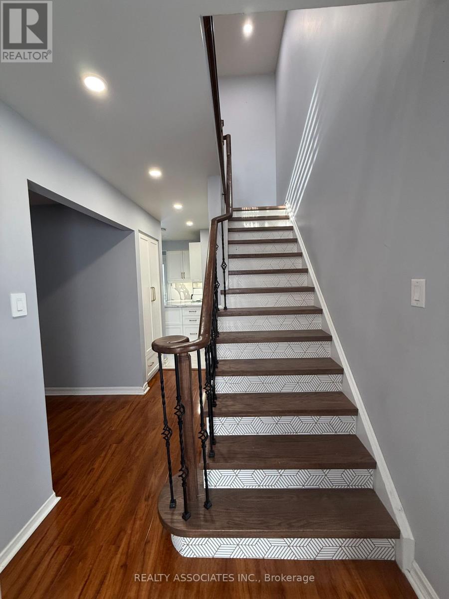 6 Harbord Crescent, Ajax, Ontario  L1S 4E1 - Photo 9 - E12683692