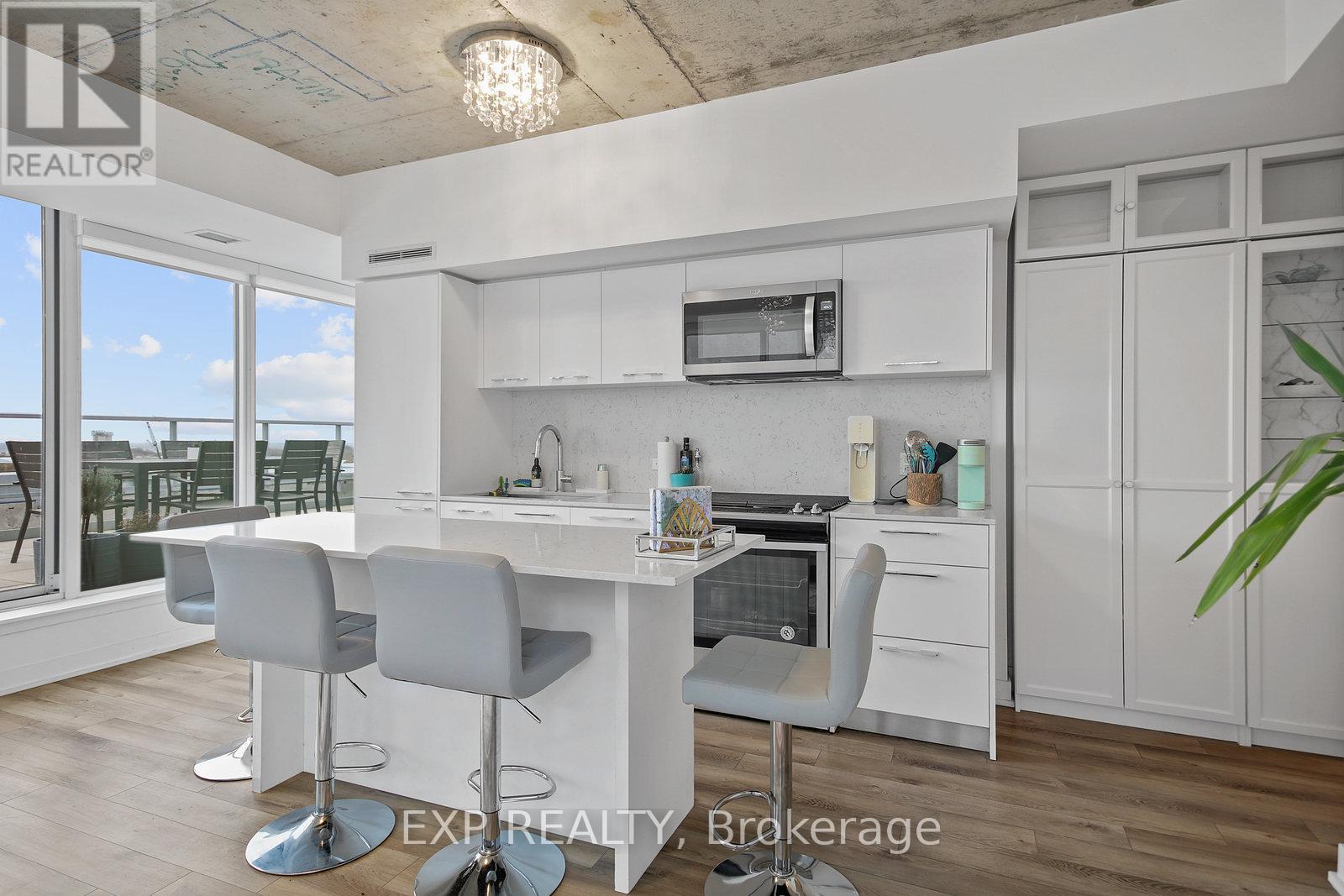 1301 - 25 Baseball Place, Toronto, Ontario  M4M 2A5 - Photo 6 - E12683734