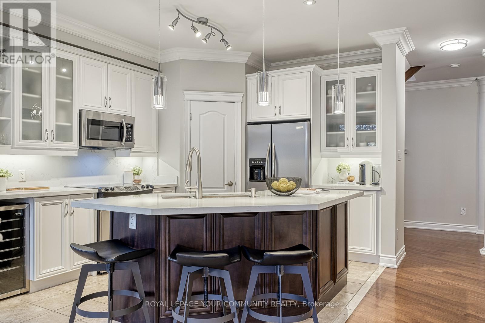 56 - 59 Stonecliffe Crescent, Aurora, Ontario  L4G 7Z7 - Photo 21 - N12683656