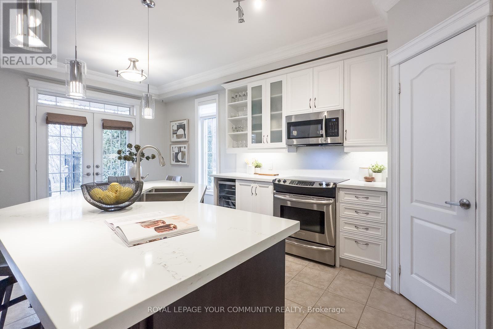 56 - 59 Stonecliffe Crescent, Aurora, Ontario  L4G 7Z7 - Photo 24 - N12683656