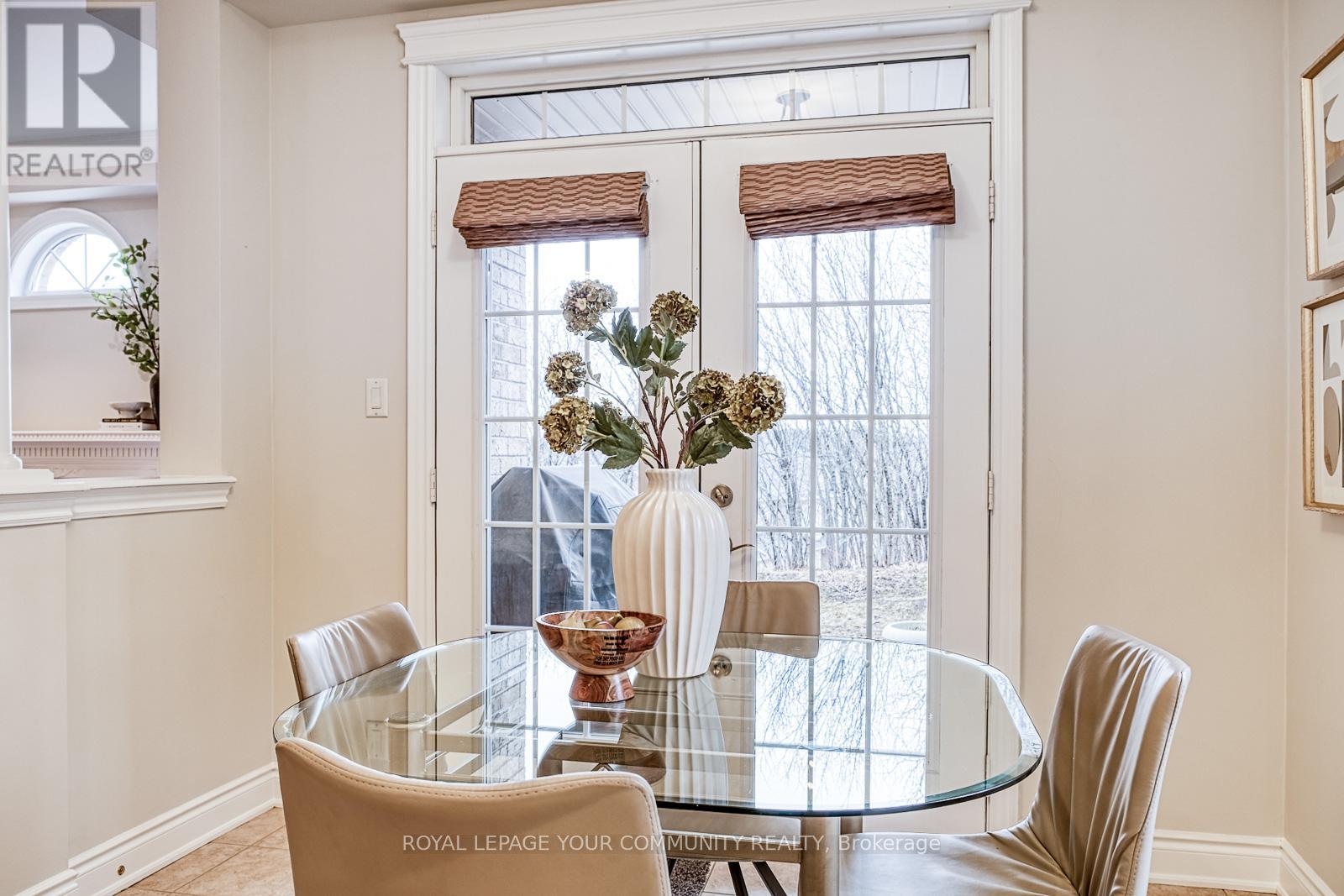 56 - 59 Stonecliffe Crescent, Aurora, Ontario  L4G 7Z7 - Photo 28 - N12683656