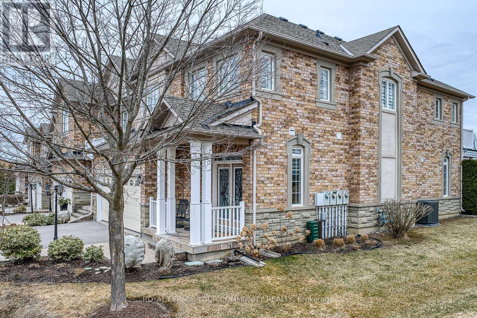 56 - 59 Stonecliffe Crescent, Aurora, Ontario  L4G 7Z7 - Photo 3 - N12683656