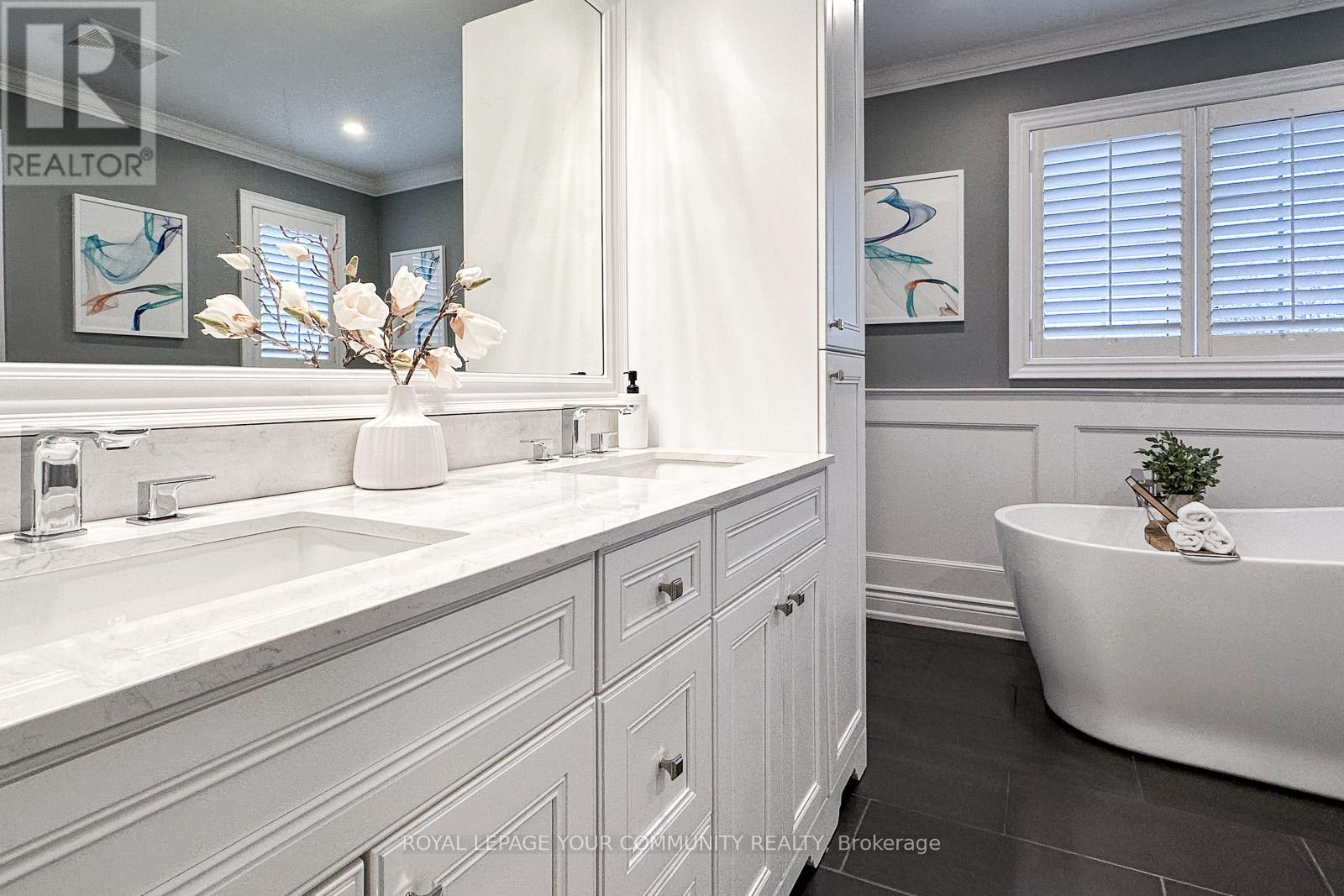 56 - 59 Stonecliffe Crescent, Aurora, Ontario  L4G 7Z7 - Photo 37 - N12683656