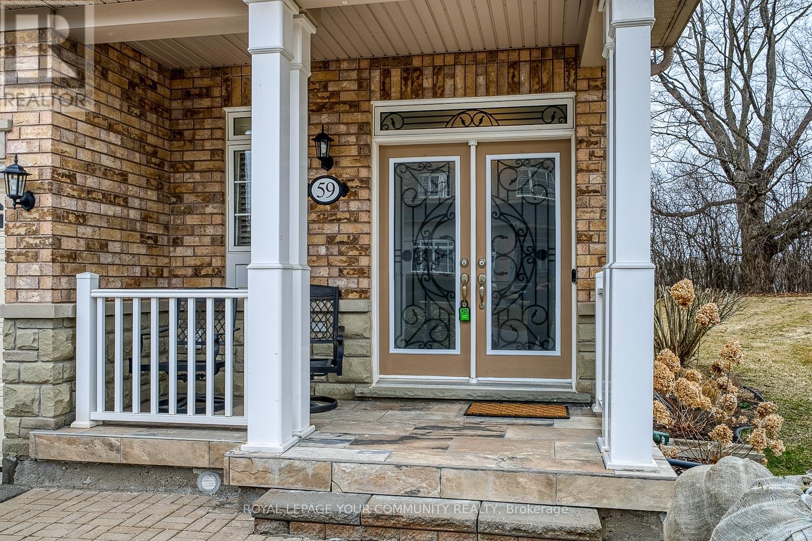 56 - 59 Stonecliffe Crescent, Aurora, Ontario  L4G 7Z7 - Photo 4 - N12683656