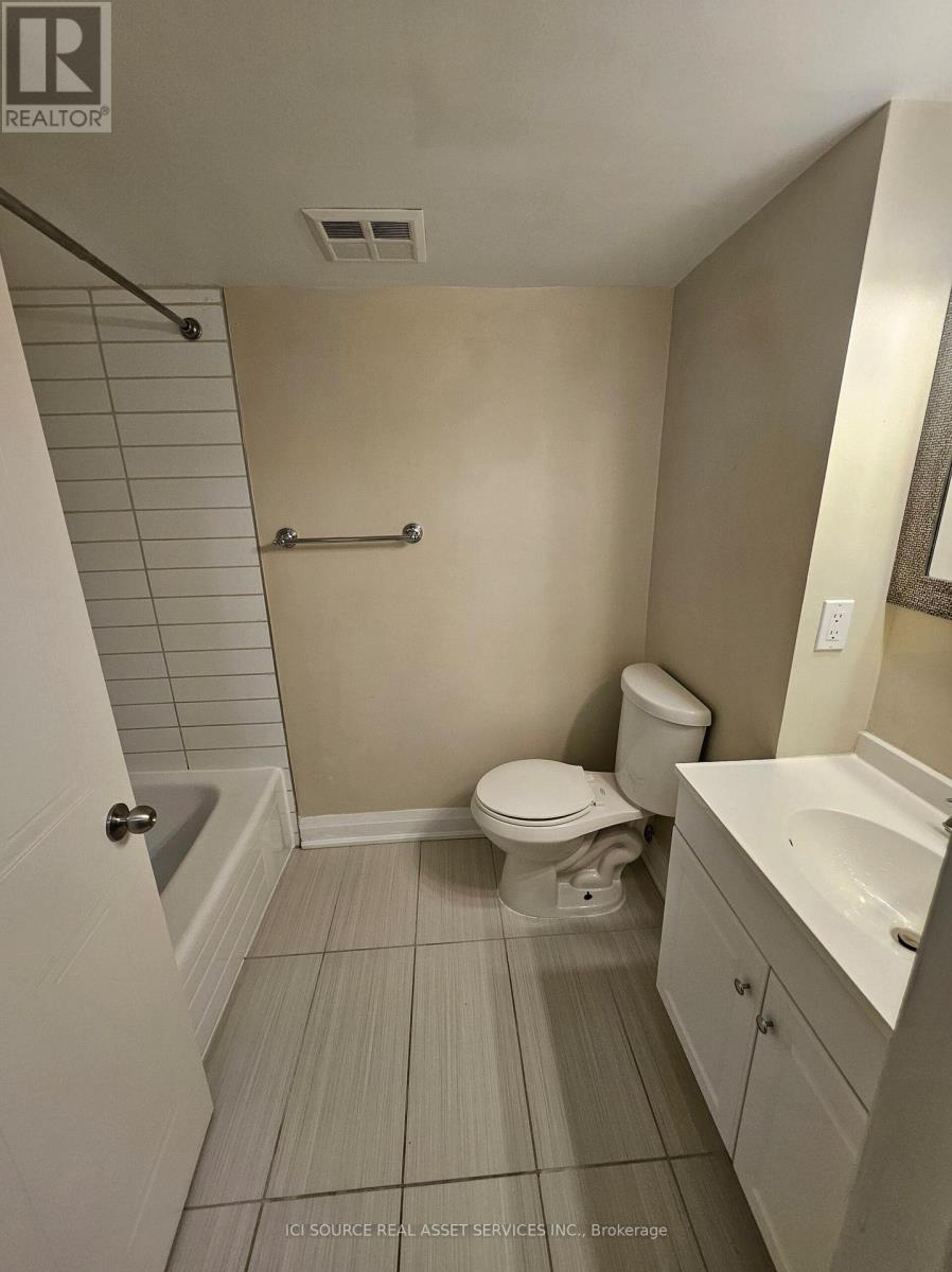 501 - 33 Weldrick Road E, Richmond Hill (Observatory), Ontario  L4C 8W4 - Photo 12 - N12683720