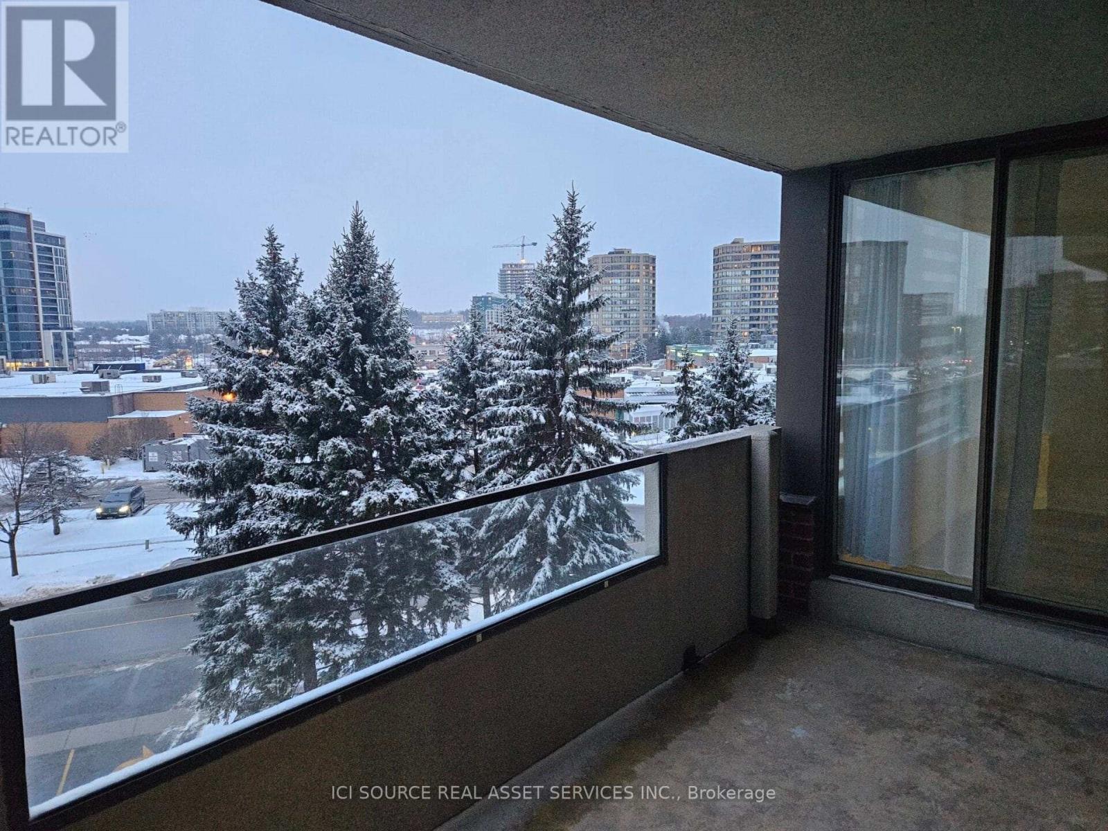 501 - 33 Weldrick Road E, Richmond Hill (Observatory), Ontario  L4C 8W4 - Photo 9 - N12683720