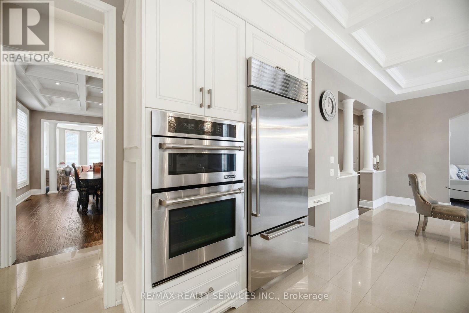 36 West Coast Trail, King, Ontario  L7B 0A4 - Photo 14 - N12683726