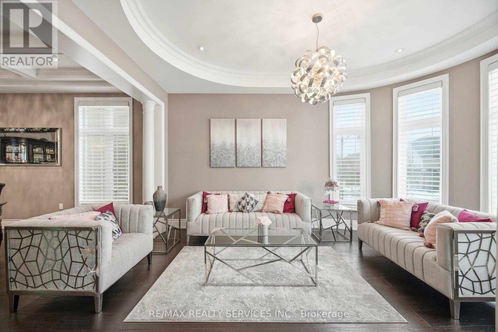 36 West Coast Trail, King, Ontario  L7B 0A4 - Photo 4 - N12683726