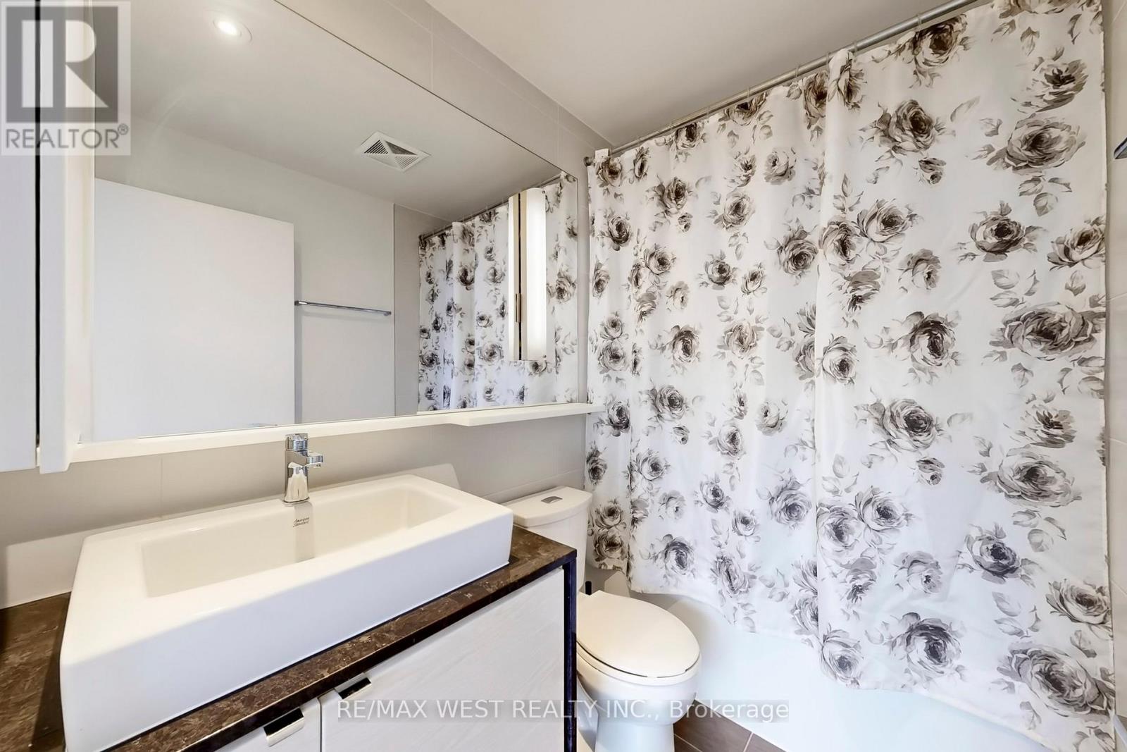 3517 - 121 Mcmahon Drive, Toronto, Ontario  M2K 0C1 - Photo 16 - C12539828