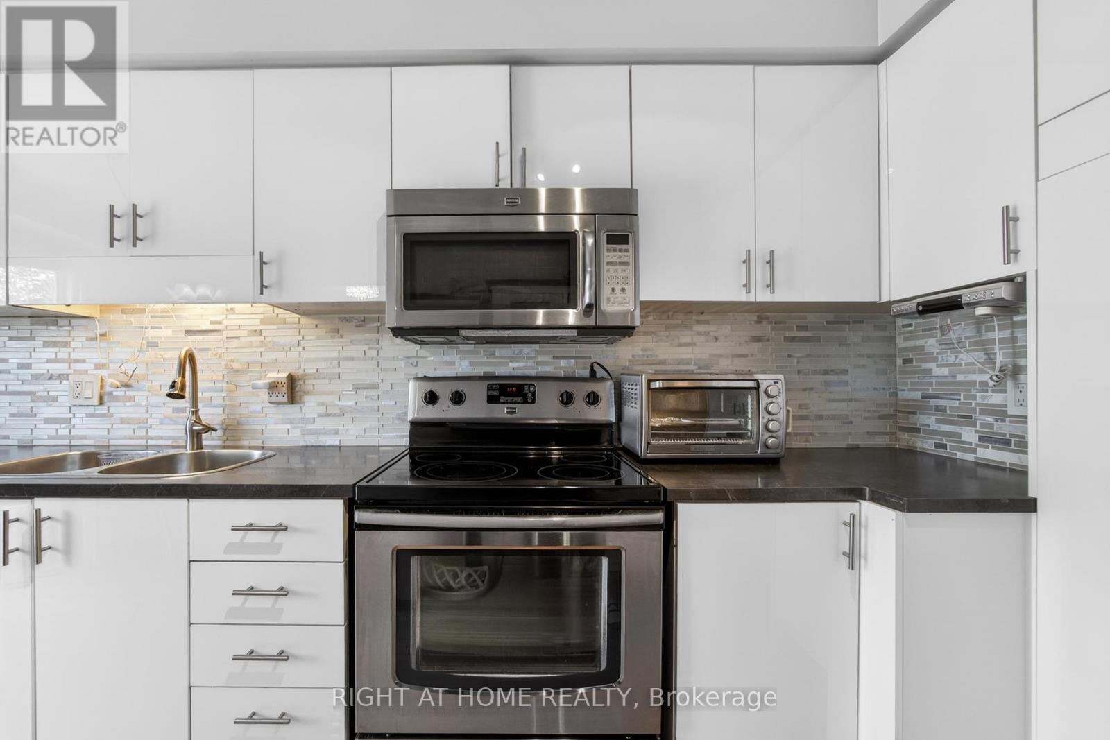 25 Heathcliffe Square, Brampton, Ontario  L6S 5R6 - Photo 26 - W12683642