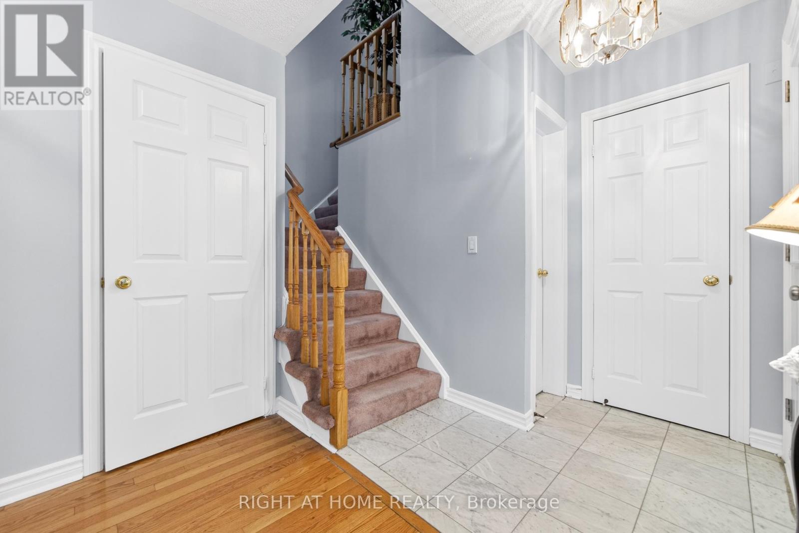 25 Heathcliffe Square, Brampton, Ontario  L6S 5R6 - Photo 27 - W12683642