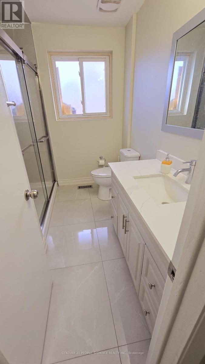 22 Murchison Crescent, Toronto (Mount Olive-Silverstone-Jamestown), Ontario  M9V 3P6 - Photo 16 - W12683644