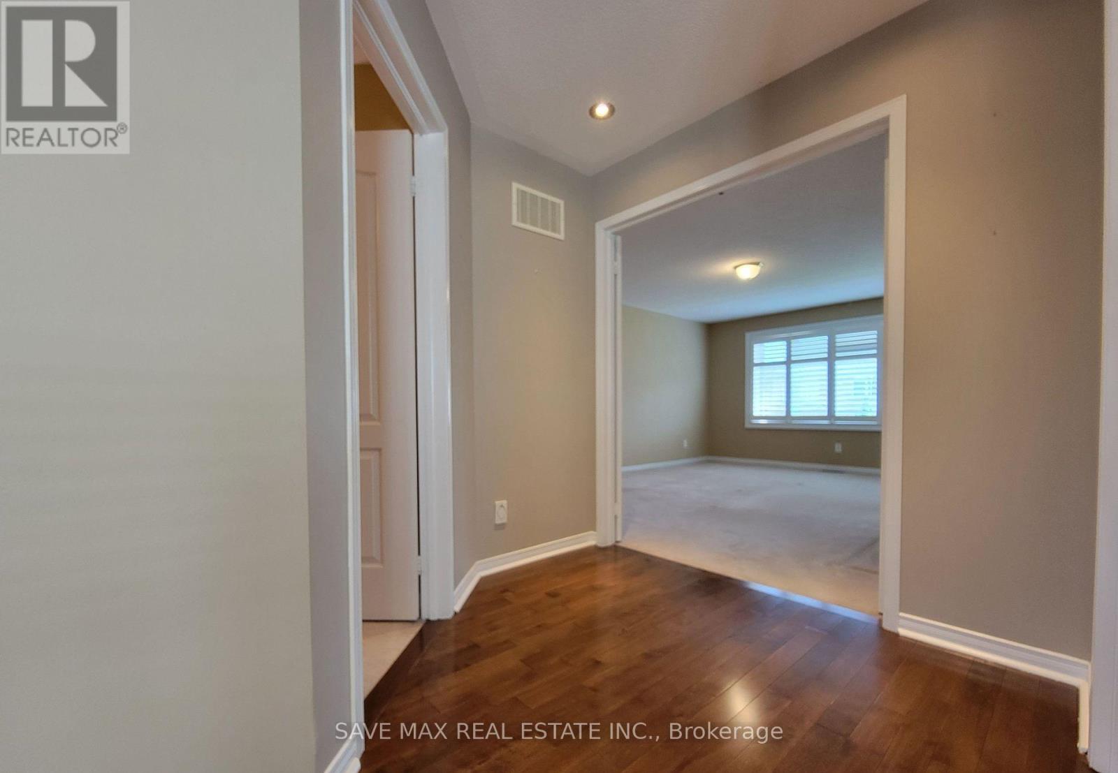 3080 Mission Hill Drive, Mississauga, Ontario  L5M 0C1 - Photo 10 - W12683646