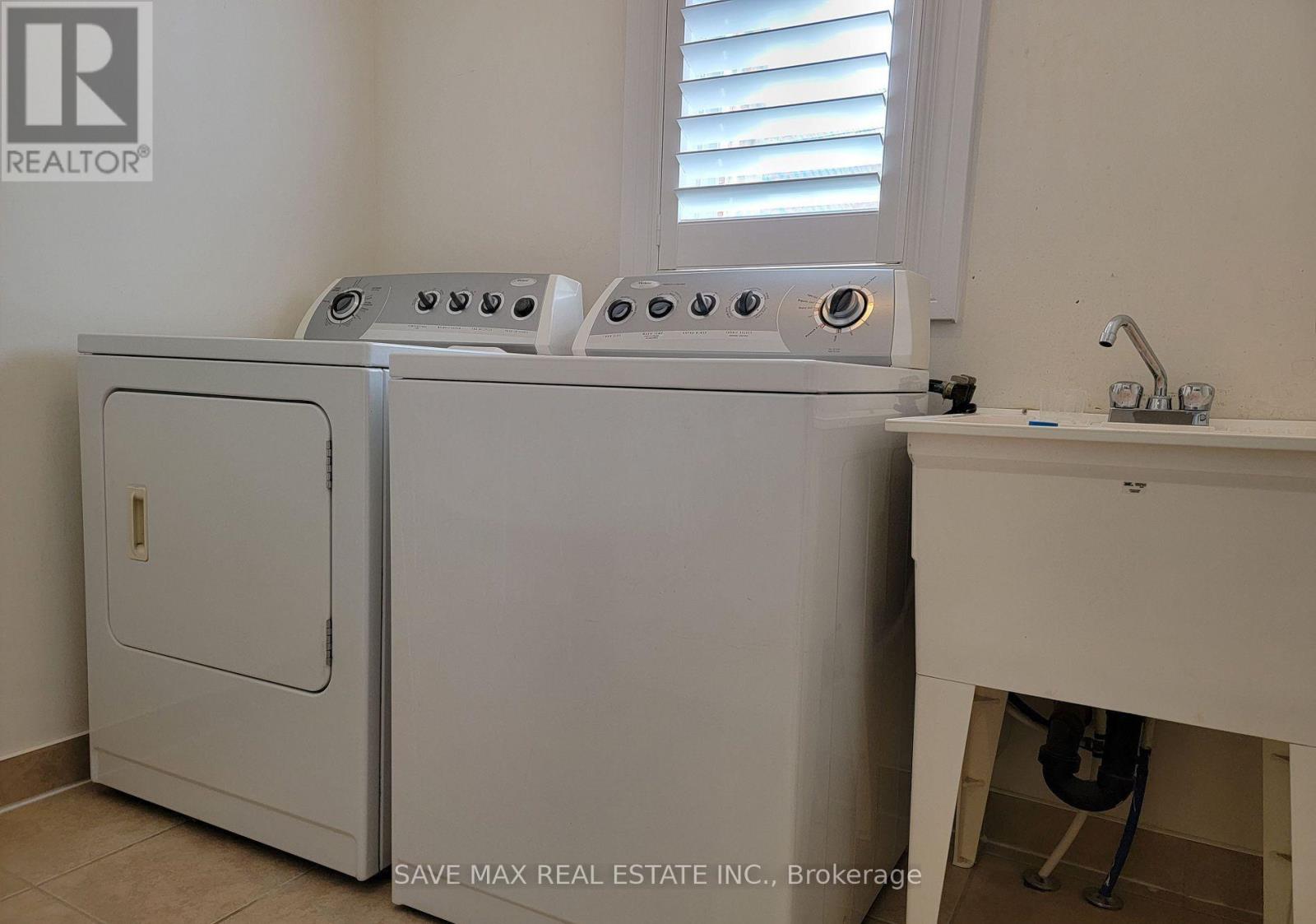 3080 Mission Hill Drive, Mississauga, Ontario  L5M 0C1 - Photo 16 - W12683646