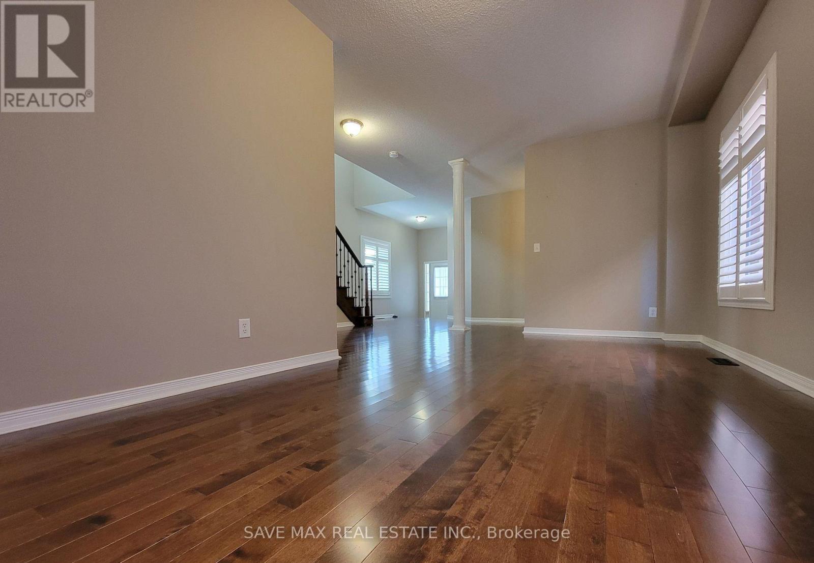 3080 Mission Hill Drive, Mississauga, Ontario  L5M 0C1 - Photo 3 - W12683646