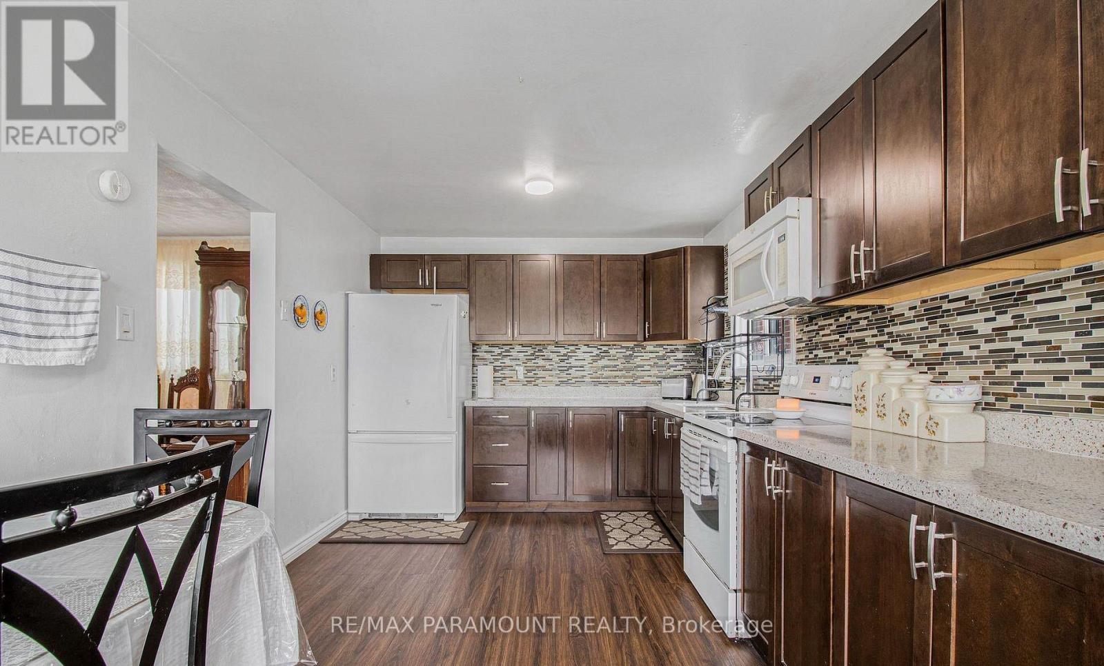 95 Huntingwood Crescent, Brampton, Ontario  L6S 1S5 - Photo 3 - W12683668