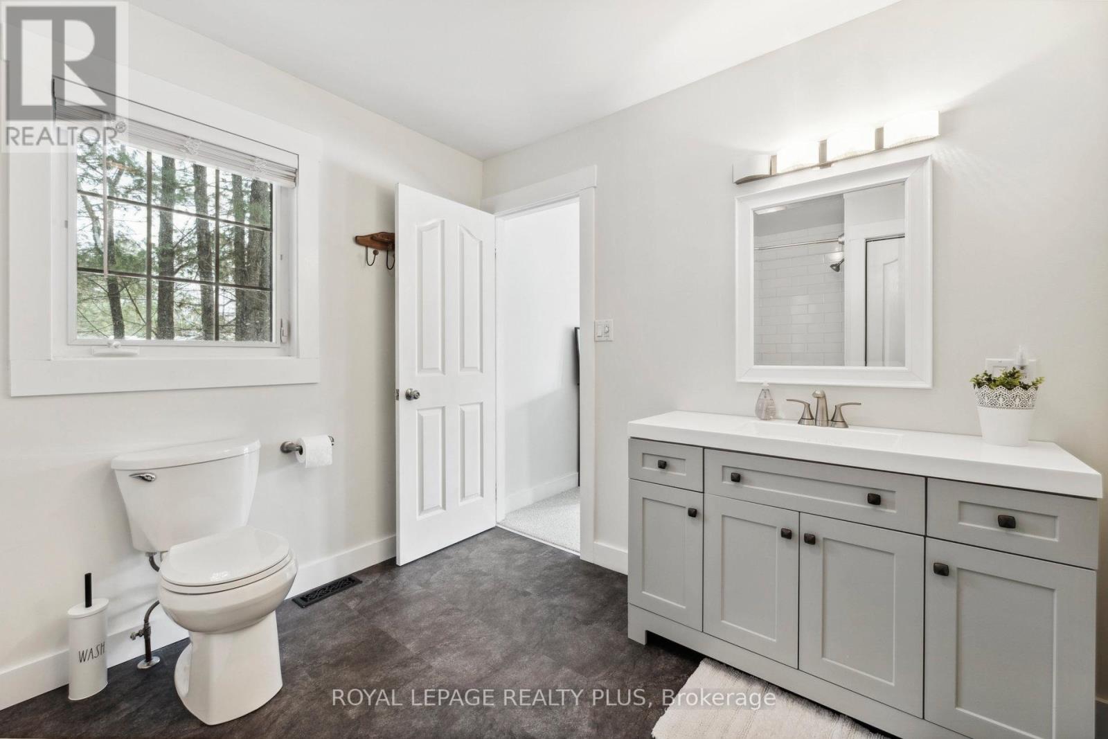 16 Black Bear Drive, Kawartha Lakes, Ontario  K0M 1N0 - Photo 37 - X12683666