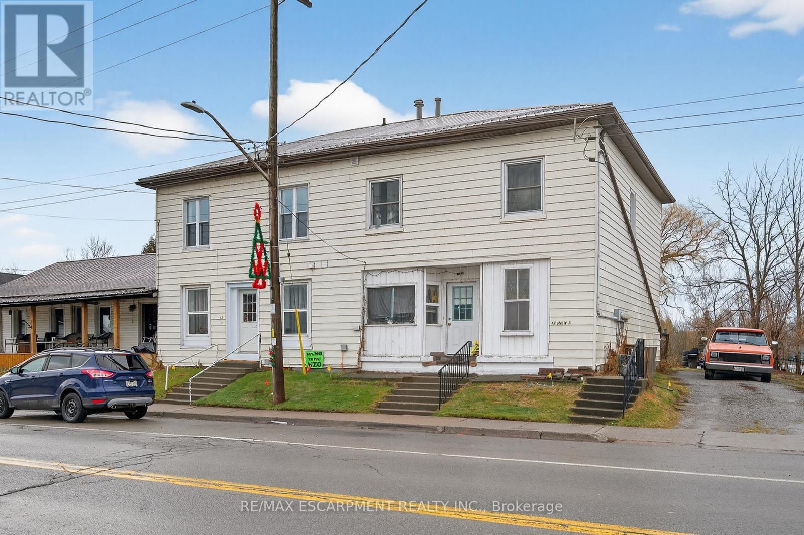 3 - 12 MAIN STREET E, haldimand, Ontario