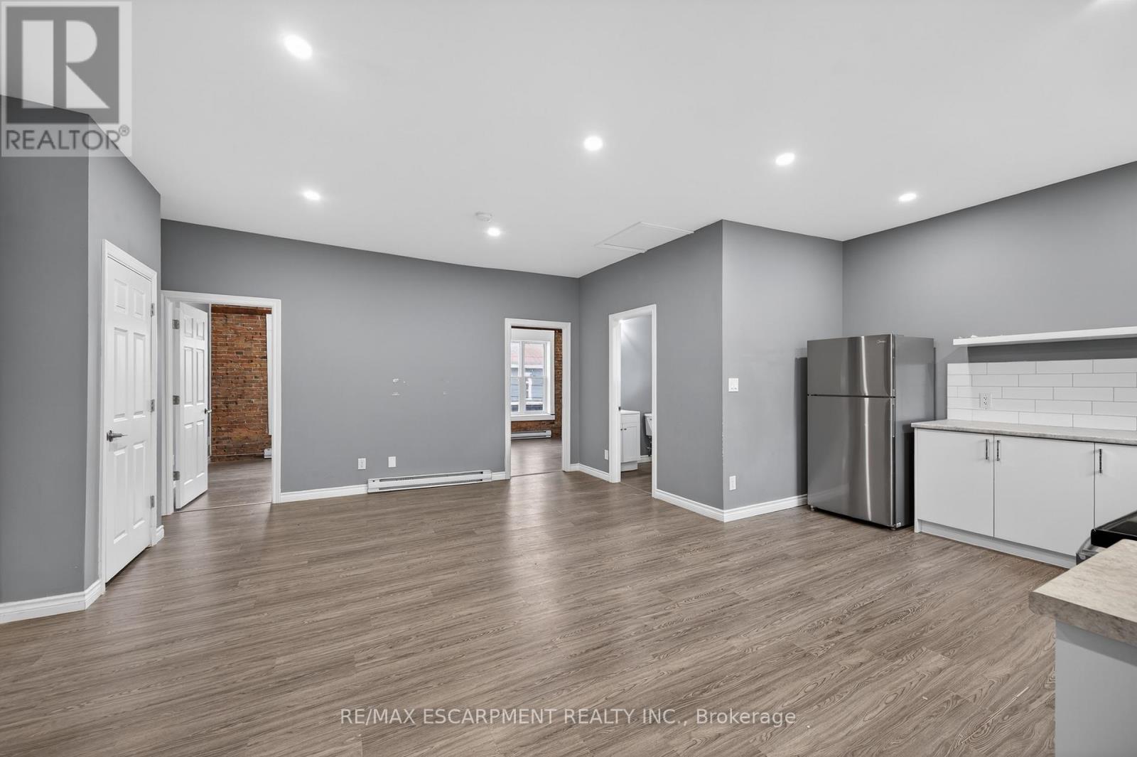 3 - 12 Main Street E, Haldimand, Ontario  N0A 1P0 - Photo 2 - X12683694