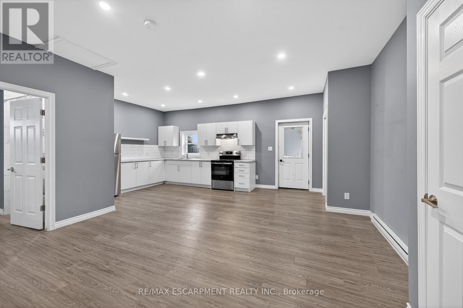 3 - 12 Main Street E, Haldimand, Ontario  N0A 1P0 - Photo 4 - X12683694