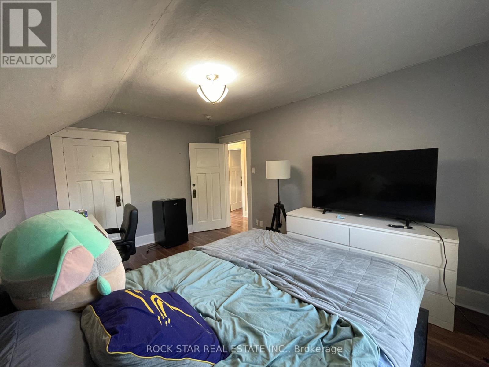 59 Laurel Street, Waterloo, Ontario  N2J 2H3 - Photo 10 - X12683718