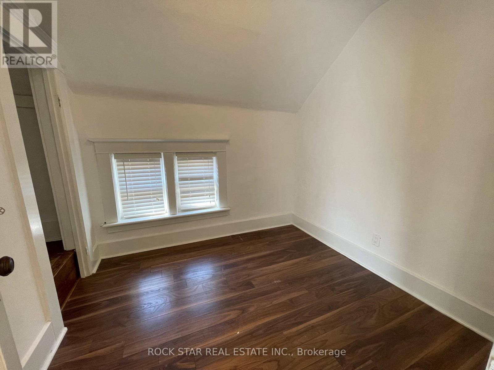 59 Laurel Street, Waterloo, Ontario  N2J 2H3 - Photo 13 - X12683718