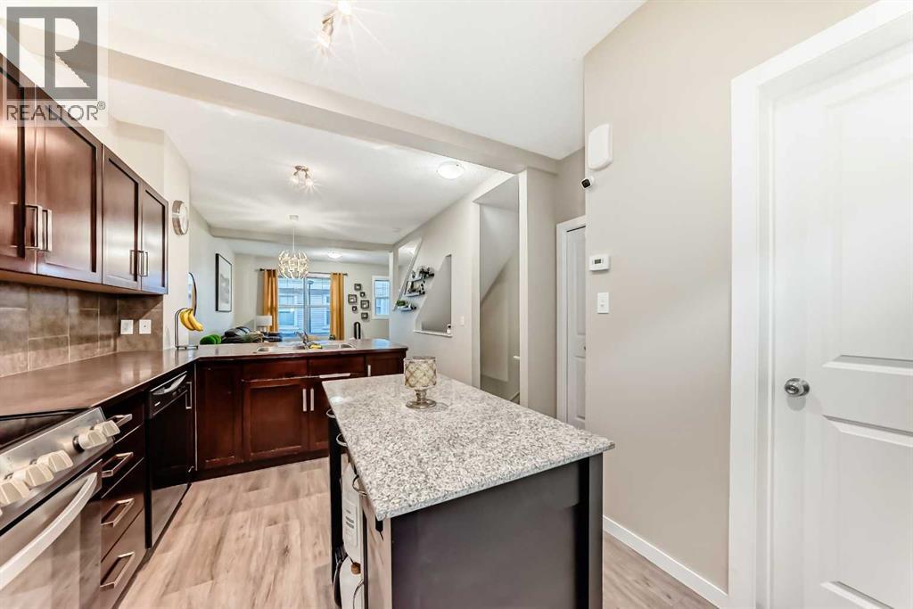 49 New Brighton Point Se, Calgary, Alberta  T2Z 1B6 - Photo 7 - A2259395